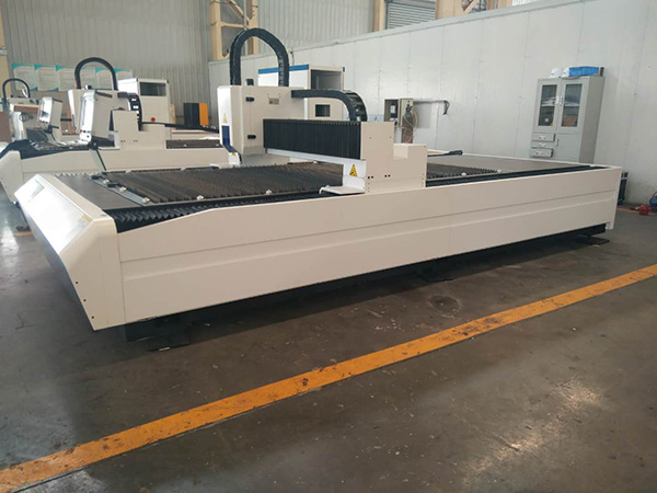 1000W 2000W 3000W 4000W 6Kw Fiber Laser řezací stroj pro plech