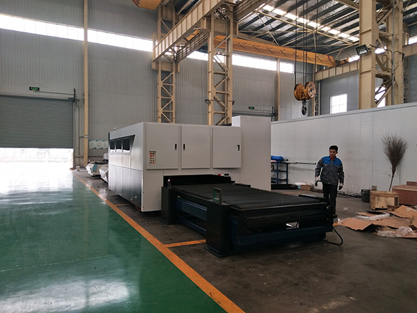 IPG FIBER LASER CUTTING MACHINE 3000 x 1500 4000W